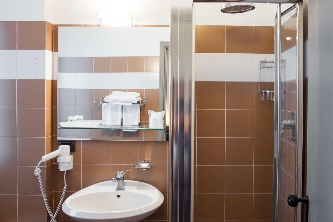 La Bettola Otel Carisio Dış mekan fotoğraf